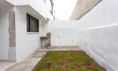 Mitad del Mundo, Casas en Venta, 107m2, 3 habitaciones, 3 baños