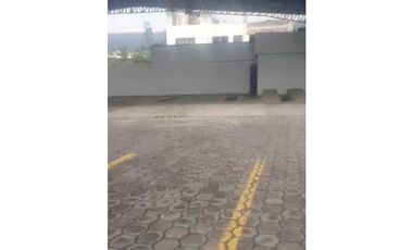 Conocoto, Galpón en  Renta, 900m2, 3 Ambientes.
