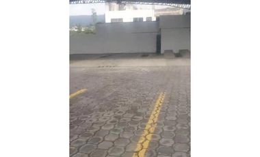 Conocoto, Galpón en  Renta, 900m2, 3 Ambientes.