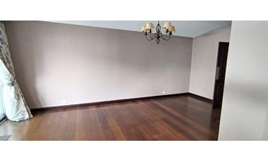 La Coruña, Departamento en Renta, 260m2, 4 Habitaciones.