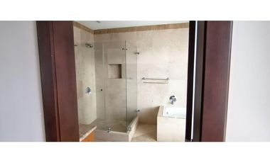 La Coruña, Departamento en Renta, 260m2, 4 Habitaciones.