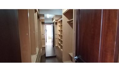 La Coruña, Departamento en Renta, 260m2, 4 Habitaciones.