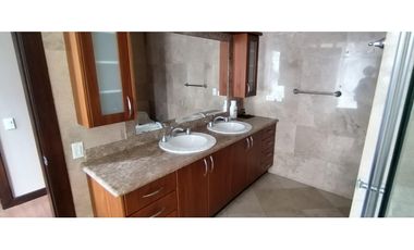 La Coruña, Departamento en Renta, 260m2, 4 Habitaciones.