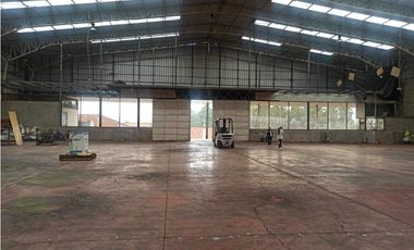 Conocoto, Galpón en  Renta, 1207m2, 3 Ambientes.
