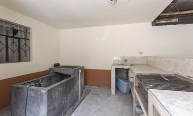 Guajalo , 371 m2, 9 habitaciones, 5 baños, 7 parqueaderos