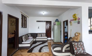 Guajalo , 371 m2, 9 habitaciones, 5 baños, 7 parqueaderos