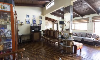 Guajalo , 371 m2, 9 habitaciones, 5 baños, 7 parqueaderos