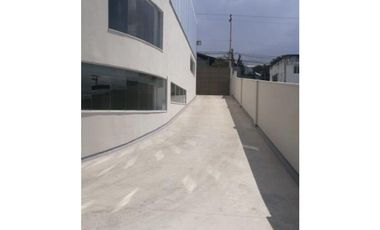 Carcelén, Galpón en  Renta, 2000m2, 10 Ambientes.