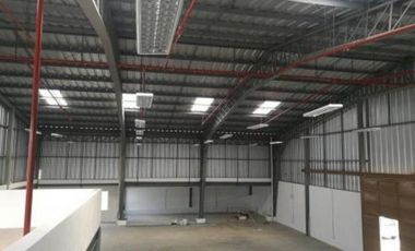 Carcelén, Galpón en  Renta, 2000m2, 10 Ambientes.