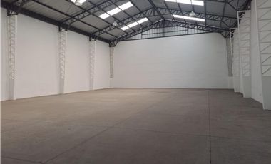 Sangolqui, Bodega en  Renta, 580m2, 2 Ambientes.