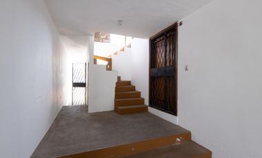 Monjas, Casa en Venta, 248.50m2, 3 Habitaciones.