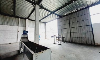 Carcelén, Galpón en  Renta, 300m2, 1 Ambiente.
