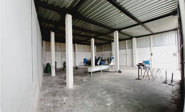 Carcelén, Galpón en  Renta, 300m2, 1 Ambiente.