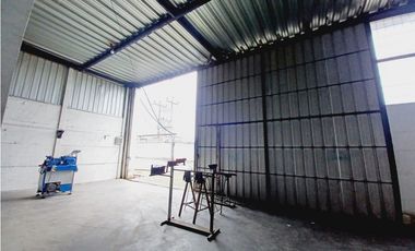 Carcelén, Galpón en  Renta, 300m2, 1 Ambiente.