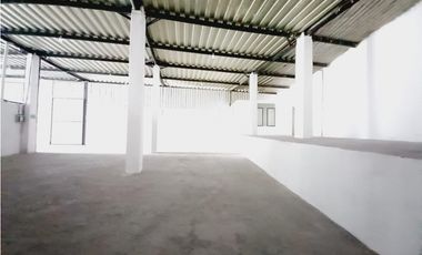 Carcelén, Galpón en  Renta, 300m2, 2 Ambientes.