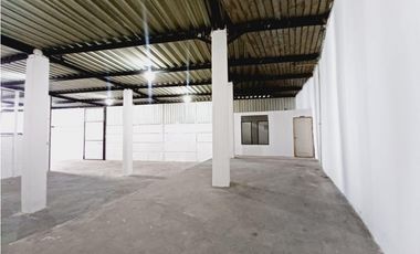Carcelén, Galpón en  Renta, 300m2, 2 Ambientes.