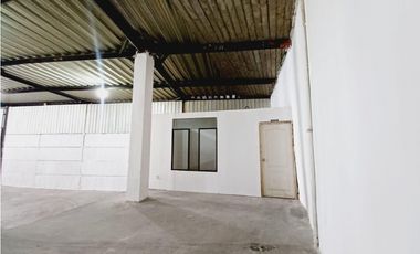 Carcelén, Galpón en  Renta, 300m2, 2 Ambientes.
