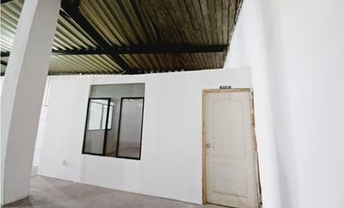 Carcelén, Galpón en  Renta, 300m2, 2 Ambientes.