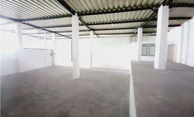 Carcelén, Galpón en  Renta, 300m2, 2 Ambientes.