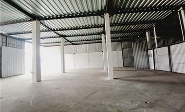 Carcelén, Galpón en Renta, 240m2, 2 Ambiente.