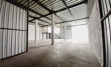 Carcelén, Galpón en Renta, 240m2, 2 Ambiente.