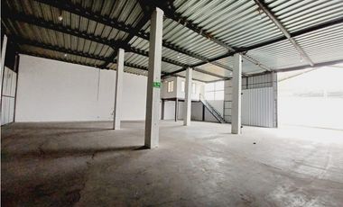 Carcelén, Galpón en Renta, 240m2, 2 Ambiente.