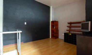 La Floresta, Casa Comercial en Venta, 125m2 4 Ambientes.