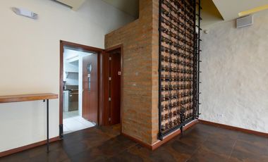 La Floresta, Casa Comercial en Venta, 125m2 4 Ambientes.