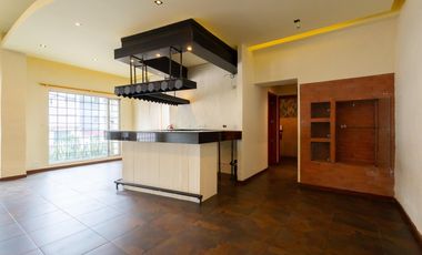 La Floresta, Casa Comercial en Venta, 125m2 4 Ambientes.