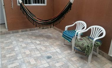 Mitad del Mundo, Casa en  Venta, 255m2, 3 Habitaciones, 4 Baños.