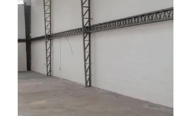 Carcelén, Galpón en  Renta, 165m2, 1 Ambiente, 1 Baño.