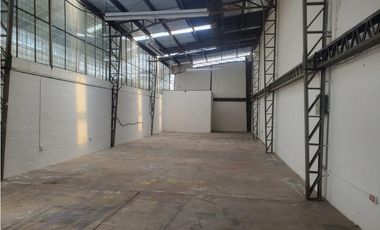 Carcelén, Galpón en  Renta, 165m2, 1 Ambiente, 1 Baño.
