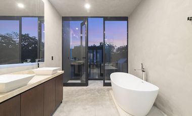 CASA EN VENTA DE 5 HABITACIONES EN TULUM ALDEA ZAMA LB 267