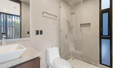 CASA EN VENTA DE 5 HABITACIONES EN TULUM ALDEA ZAMA LB 267