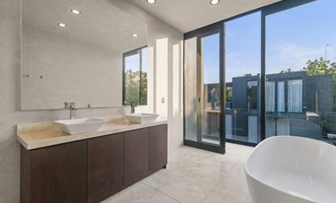 CASA EN VENTA DE 5 HABITACIONES EN TULUM ALDEA ZAMA LB 267