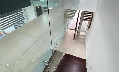 LA PERLA MODELO GRANATE