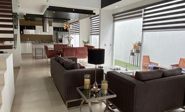 LA PERLA MODELO GRANATE