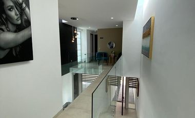 LA PERLA MODELO GRANATE