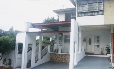 Venta de casa en Miraflores GTA