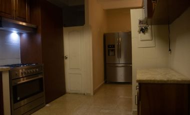 Venta de casa en Miraflores GTA