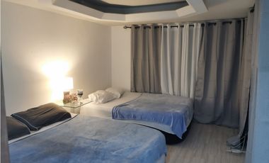 Venta de casa en Miraflores GTA