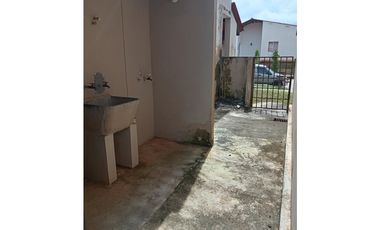 VENTA DE CASA 3H 2B LAS ARBOLEDAS LOS ROBLES CHORRERA (IM)