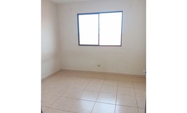 VENTA DE CASA 3H 2B LAS ARBOLEDAS LOS ROBLES CHORRERA (IM)