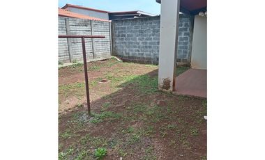VENTA DE CASA 3H 2B LAS ARBOLEDAS LOS ROBLES CHORRERA (IM)