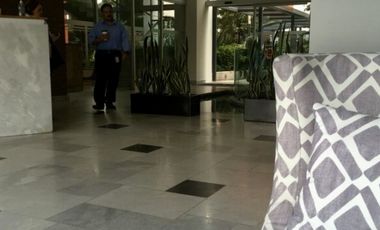 Venta de Buen Local comercial en Santa Fe / Carretera