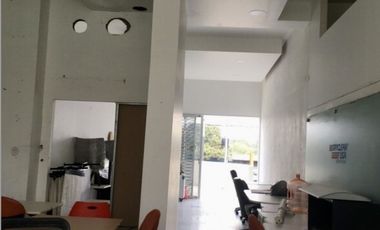 Venta Buen local comercial en Santa Fe