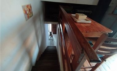 CASA A RECICLAR SOBRE BLAS PARERA ENTRE LAVALLE Y SANTA CATALINA