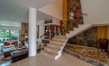 Casa de Lujo en Venta con alberca en Las Cumbres Virreyes Residencial Zapopan