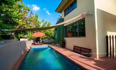 Casa de Lujo en Venta con alberca en Las Cumbres Virreyes Residencial Zapopan