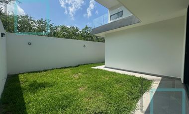 CASA EN VENTA FRACCIONAMIENTO AYSSO ZONA CARRETERA NACIONAL SANTIAGO